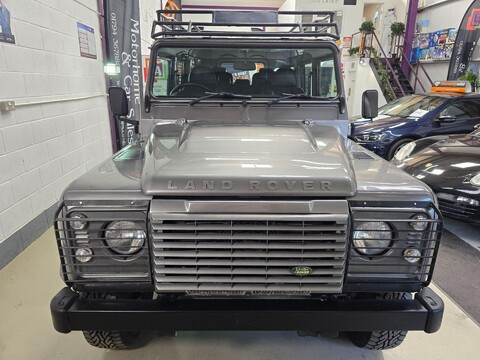 Land Rover Defender 110 XS STATION WAGON 15