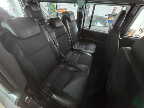 Land Rover Defender 110 XS STATION WAGON 17
