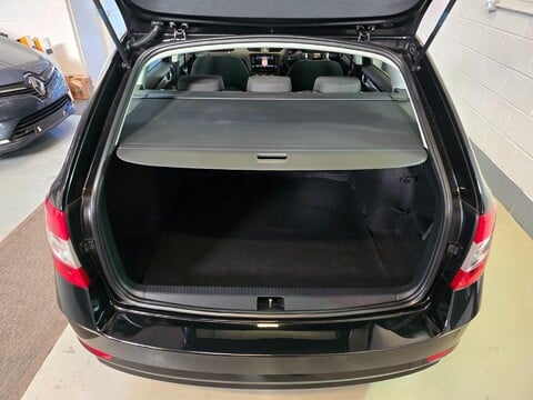 Skoda Octavia 1.6 TDI S Euro 6 (s/s) 5dr 9