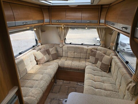 Autocruise Starspirit Motor Home 34