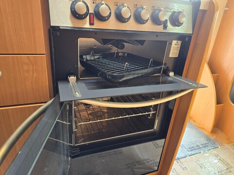 Autocruise Starspirit Motor Home 46