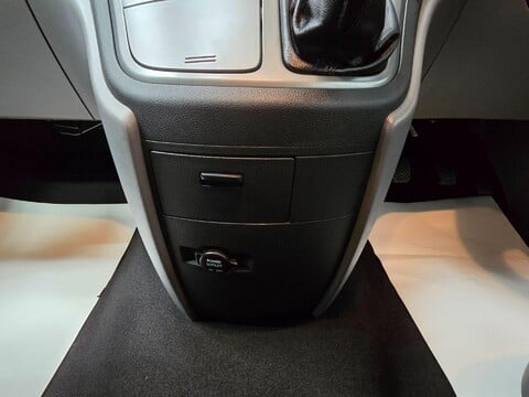 Hyundai I800 CRDI SE NAV 19