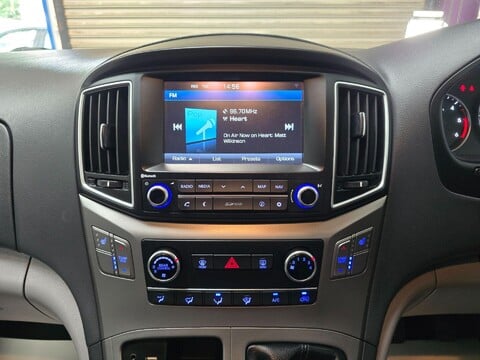 Hyundai I800 CRDI SE NAV 23