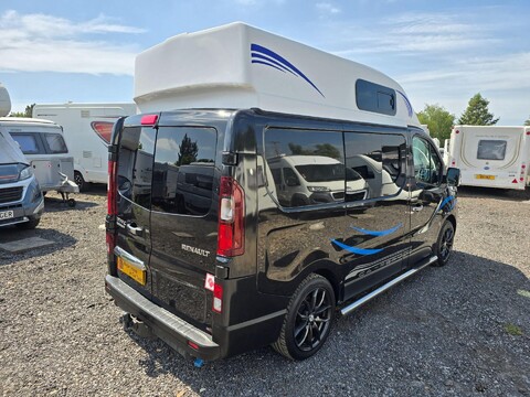 Renault Trafic Campervan 2