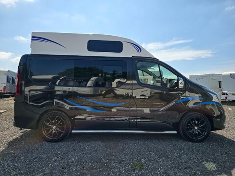 Renault Trafic Campervan 8