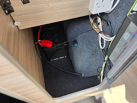 Renault Trafic Campervan 13