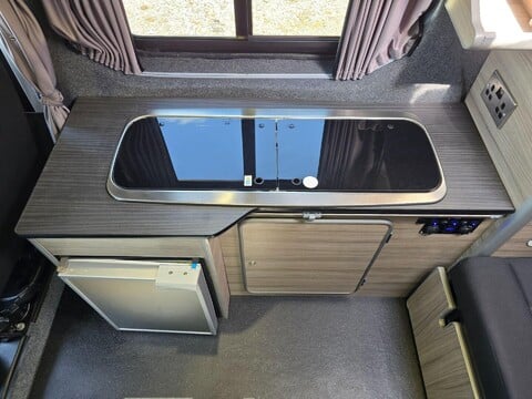 Renault Trafic Campervan 29