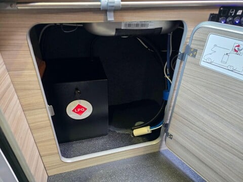 Renault Trafic Campervan 34