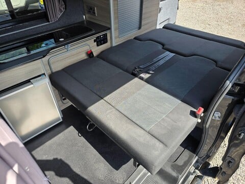 Renault Trafic Campervan 43