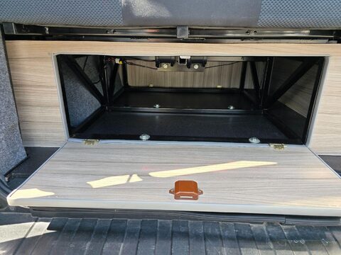 Renault Trafic Campervan 14