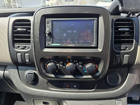 Renault Trafic Campervan 20