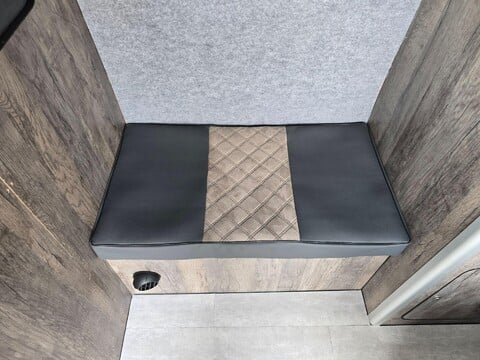 Mercedes-Benz Sprinter 15