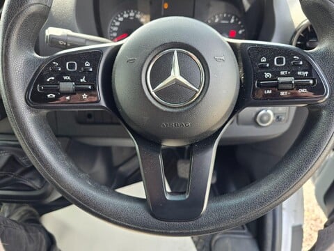Mercedes-Benz Sprinter 31
