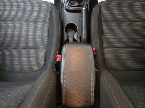 Kia Stonic 2 ISG 17