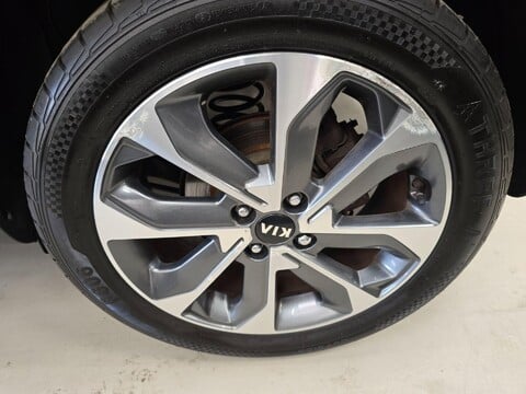 Kia Stonic 2 ISG 38