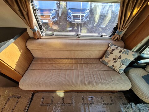 Auto-Trail Tracker EKS 34