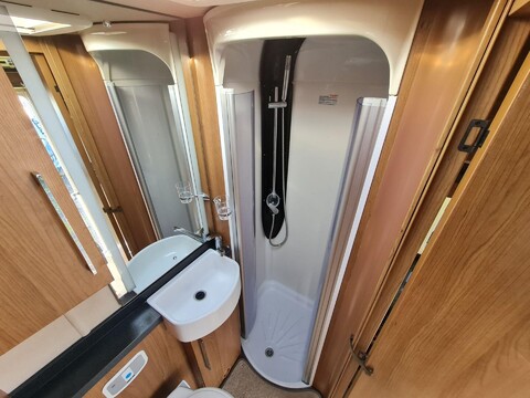 Auto-Trail Tracker EKS 54