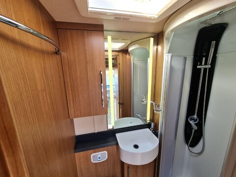 Auto-Trail Tracker EKS 55