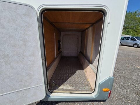 Ahorn Camp TF696 Motor Home 13