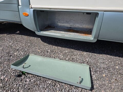 Ahorn Camp TF696 Motor Home 17