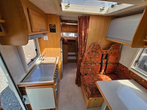 Ahorn Camp TF696 Motor Home 27