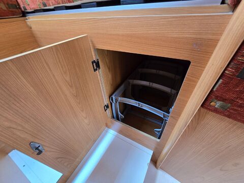 Ahorn Camp TF696 Motor Home 32