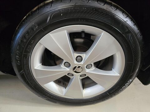 Skoda Octavia 1.6 TDI S Euro 6 (s/s) 5dr 35