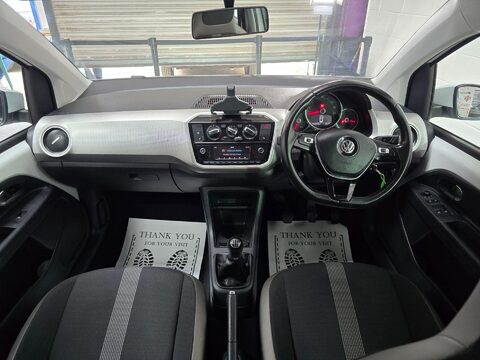 Volkswagen Up HIGH UP TSI 3