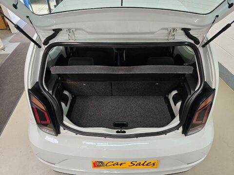 Volkswagen Up HIGH UP TSI 9
