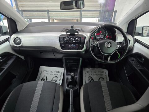 Volkswagen Up HIGH UP TSI 16