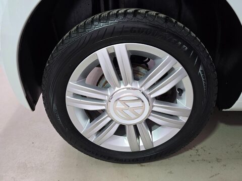 Volkswagen Up HIGH UP TSI 34