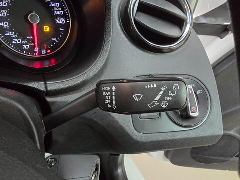 SEAT Ibiza SE TECHNOLOGY 32