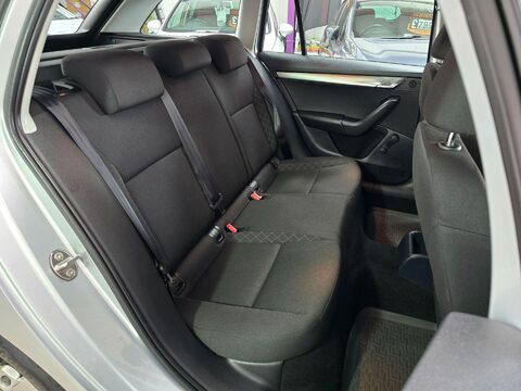 Skoda Octavia 1.6 TDI S Euro 6 (s/s) 5dr 15