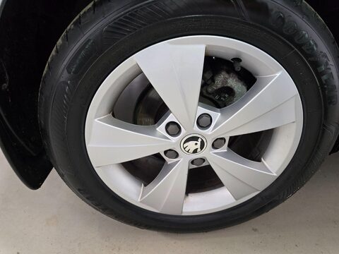 Skoda Octavia 1.6 TDI S Euro 6 (s/s) 5dr 39