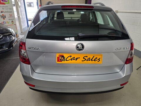 Skoda Octavia 1.6 TDI S Euro 6 (s/s) 5dr 8