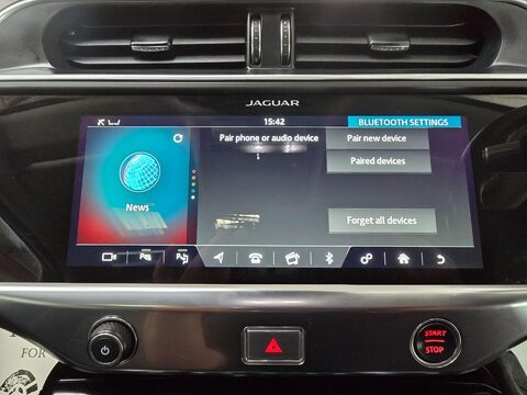 Jaguar I-Pace SE 26