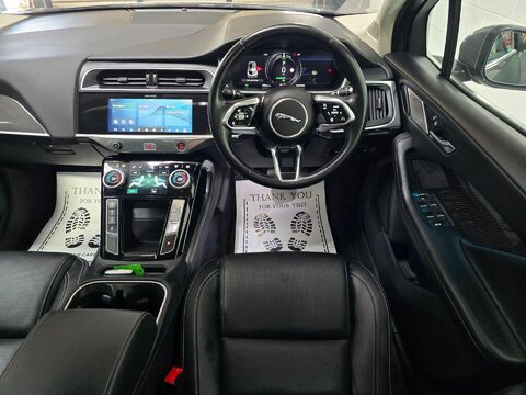 Jaguar I-Pace SE 33