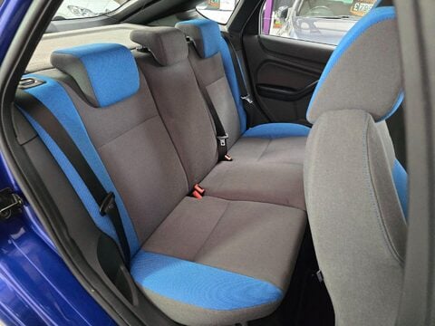Ford Focus ST-2 15