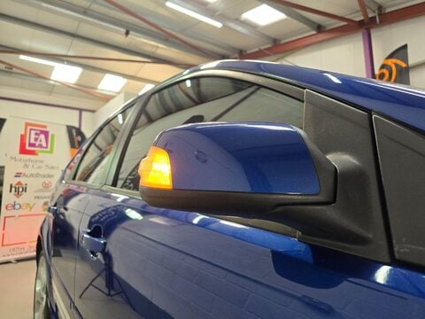 Ford Focus ST-2 36