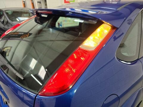 Ford Focus ST-2 37