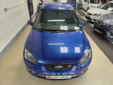 Ford Focus ST-2 14