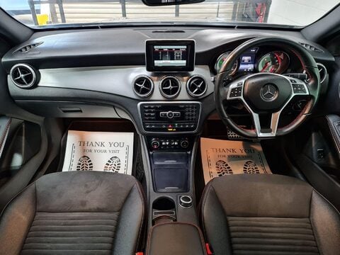 Mercedes-Benz GLA GLA220 CDI 4MATIC AMG LINE PREMIUM PLUS 23