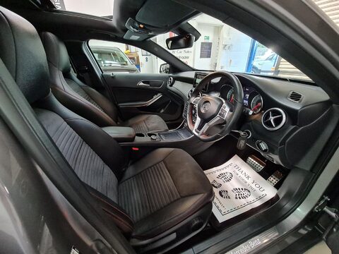 Mercedes-Benz GLA GLA220 CDI 4MATIC AMG LINE PREMIUM PLUS 42