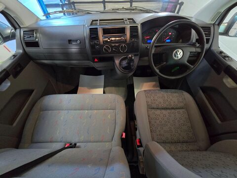 Volkswagen Campervan Camper/Activities Van 26
