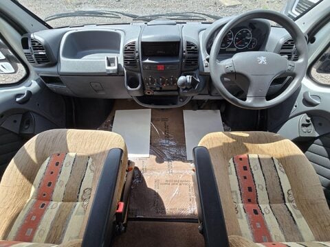 Autocruise Starblazer Motor Home 20