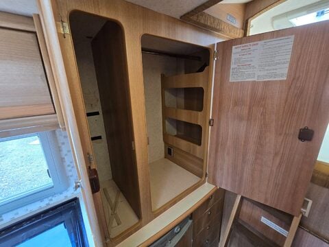 Autocruise Starblazer Motor Home 42