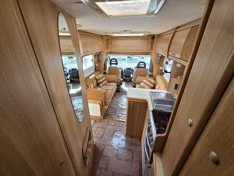 Autocruise Starblazer Motor Home 18