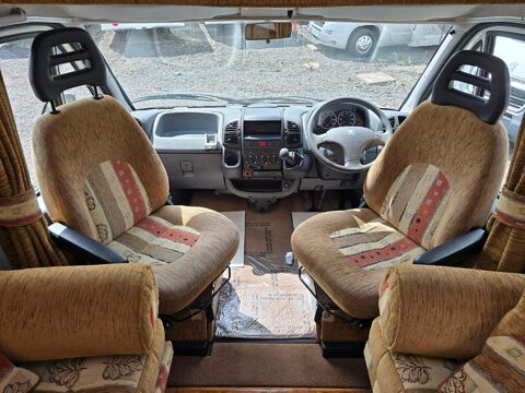 Autocruise Starblazer Motor Home 24