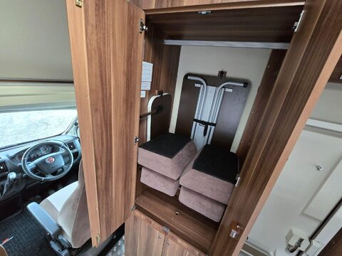 Roller Team Auto-Roller 746 Motor Home 36