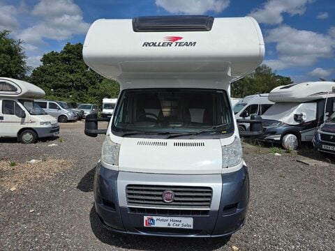Roller Team Auto-Roller 746 Motor Home 5